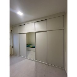 Roupeiro por medida 03